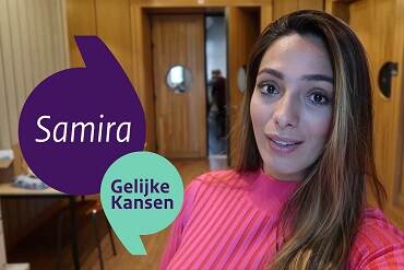 Vlogster Samira El Idrissi bij de brainstormsessie over Fryshuset